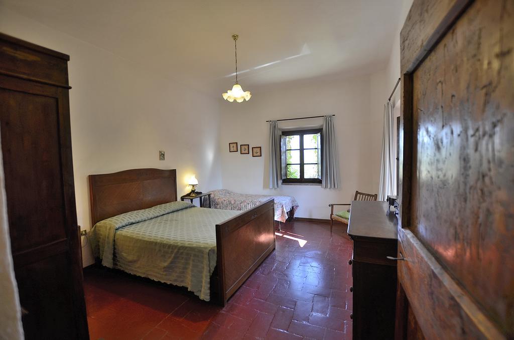 Agriturismo Poggio Ai Grilli Гамбасси-Терме Номер фото